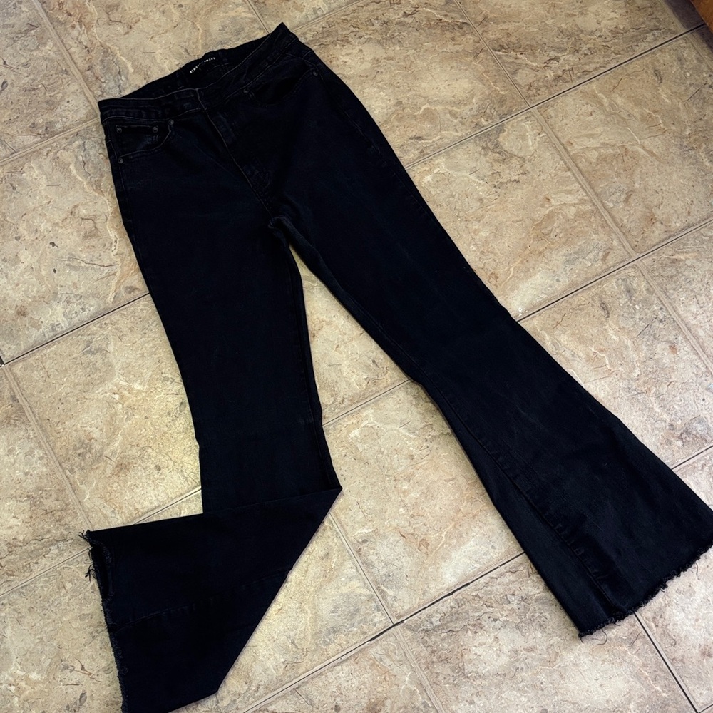 Almost Famous Junior’s size 7 Black Flared Jeans Tie Back